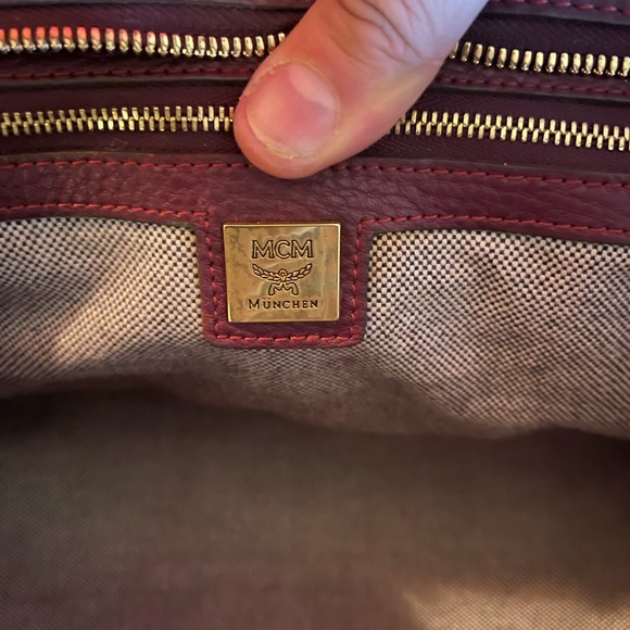 Authentic MCM pebbled leather satchel with removable strap conversion handbag - Picture 12 of 17